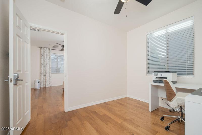 14_Primary-Office_02