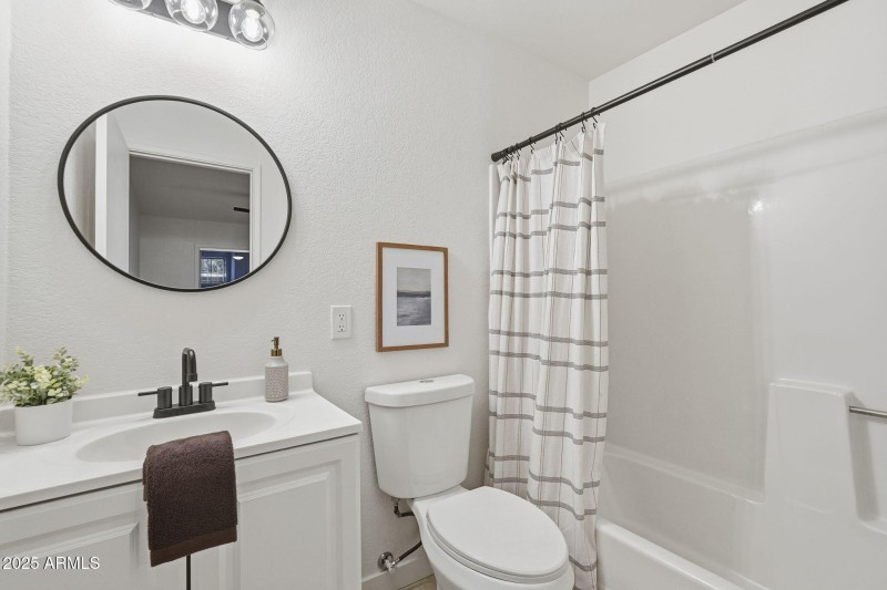 Primary Ensuite Bath