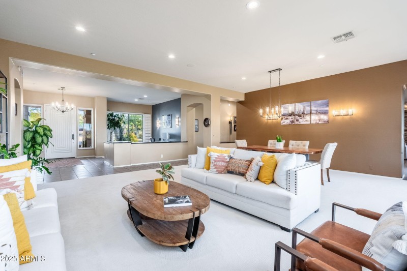 5744 E Hedgehog Pl - 09