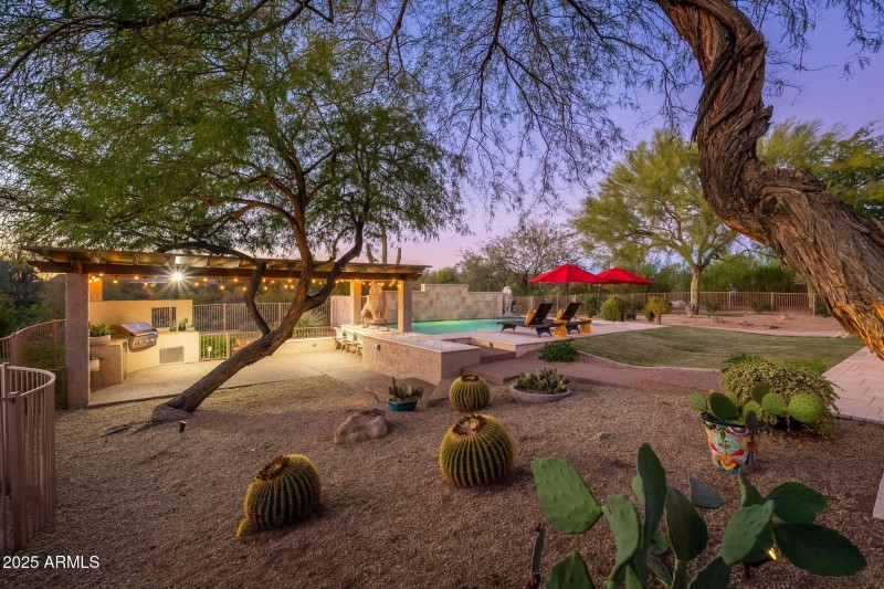 5744 E Hedgehog Pl - 61