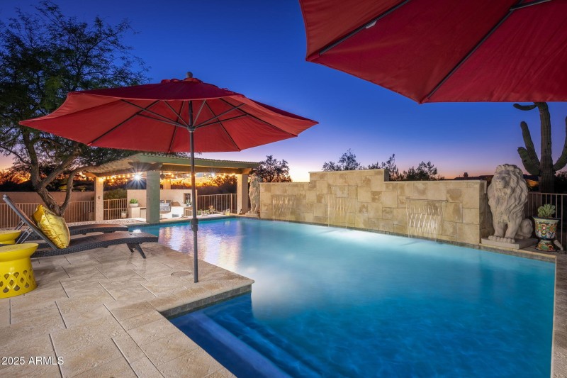 5744 E Hedgehog Pl - 76