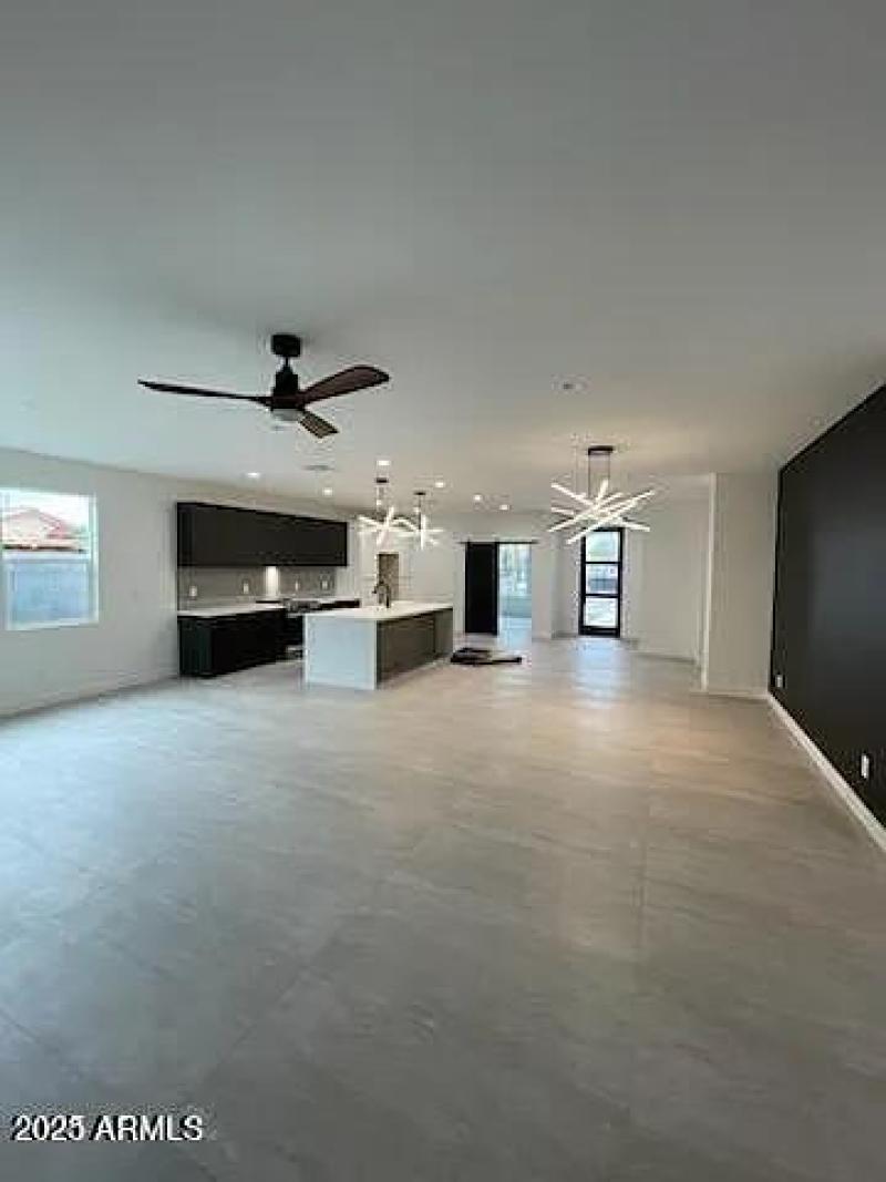 54389a3c9d7570dcefee7dc34e6f2819-uncropp