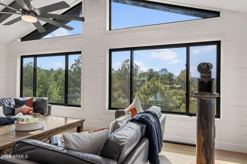 53-web-or-mls-6C1A3670