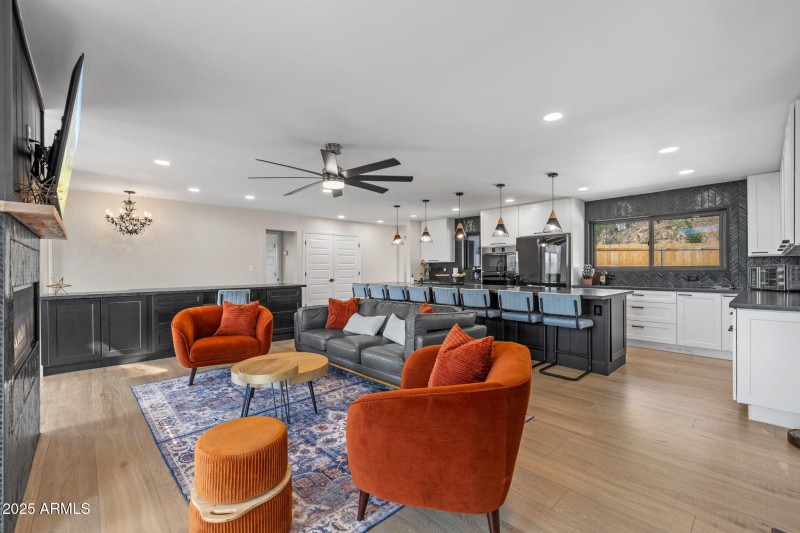 54-web-or-mls-6C1A3675