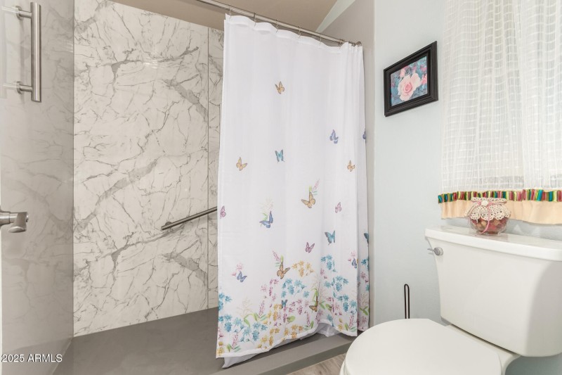 3301 S Goldfield Rd #2122