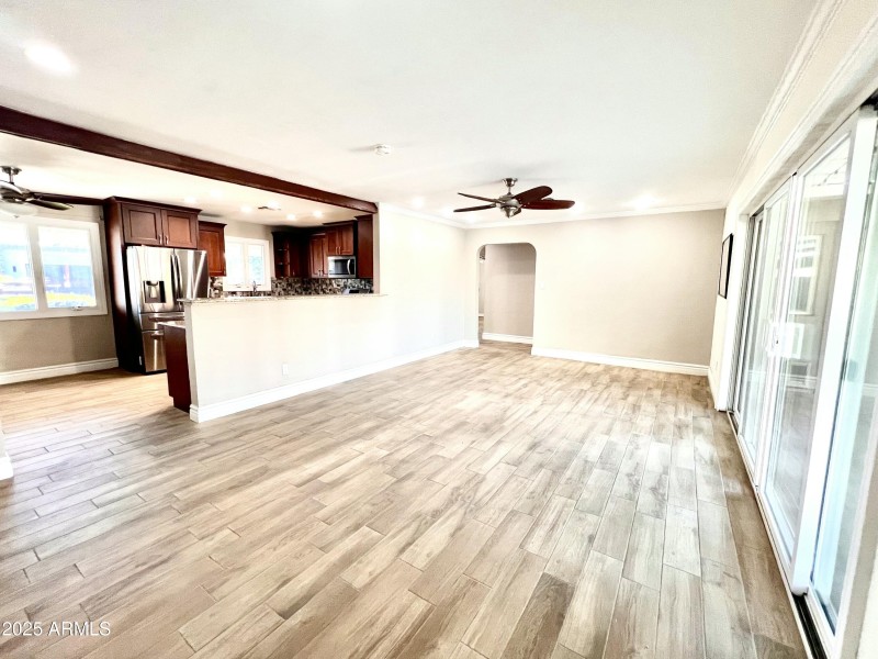 Kithen / Main living