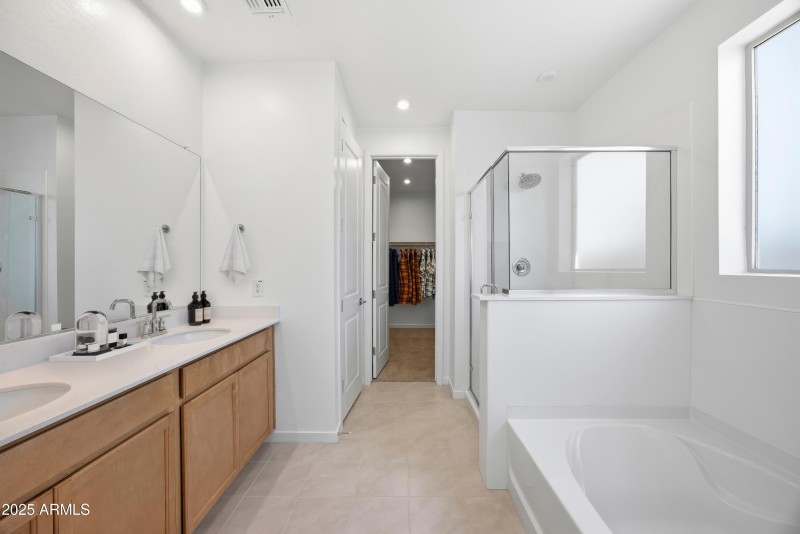 Buckeye Montana Vista 2138-vs-06