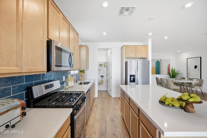 Buckeye Montana Vista 2138-vs-07