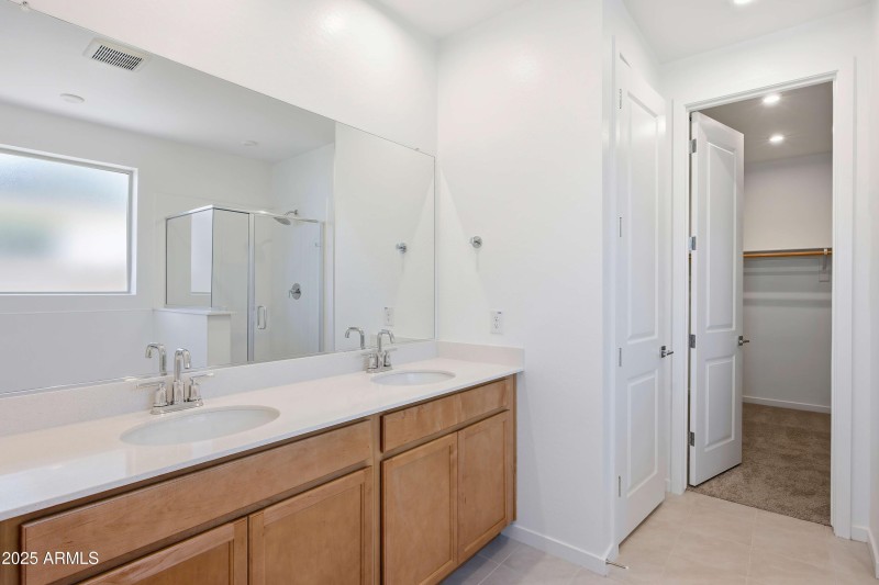 Buckeye Montana Vista 2138-08