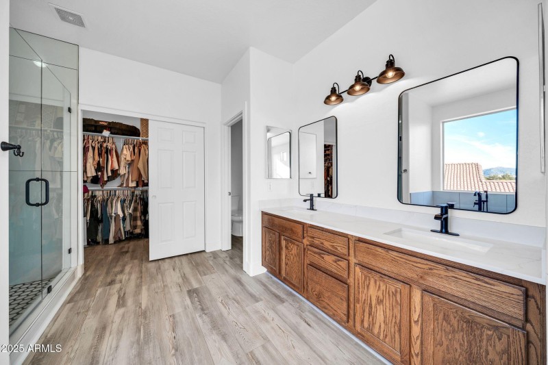 16529 W Saguaro Ln-21