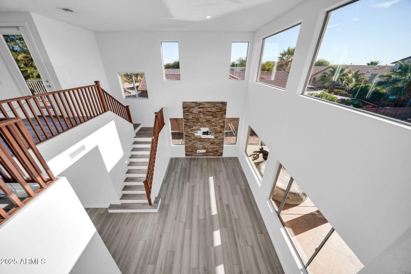 16529 W Saguaro Ln-27