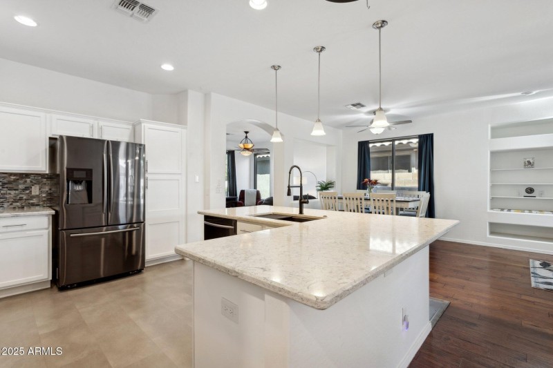 Beautifully Updated Kitchen