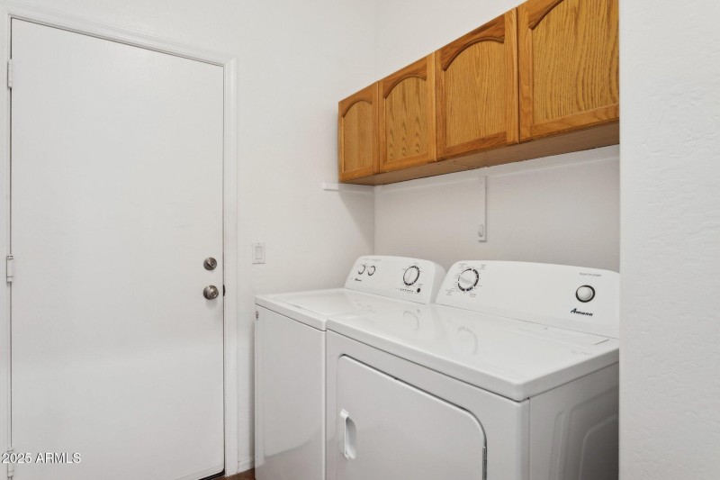Inside Laundry - Washer & Dryer Included