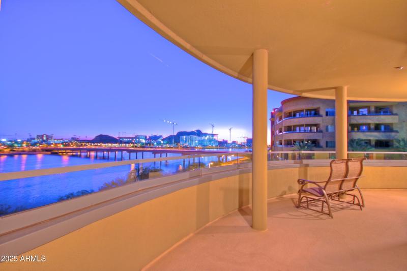 Northshore-Night elc export 44