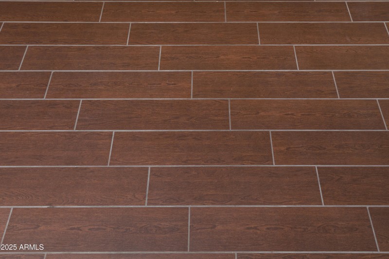 1646_E_Indianola_Ave_2_15