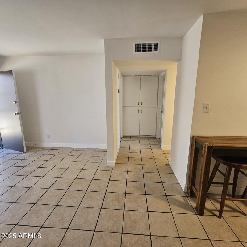 Unit C_Living Room (2)