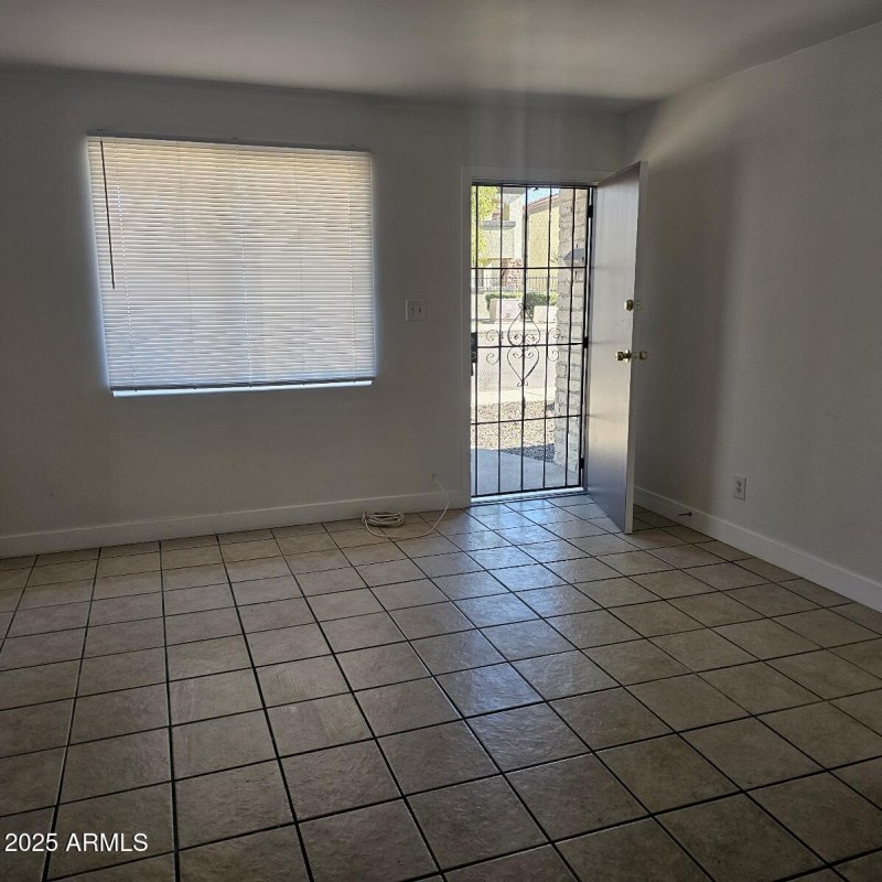 Unit C_Living Room (3)