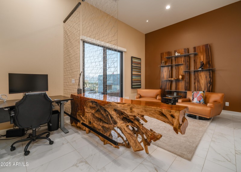 Exterior Entrance to Promenade