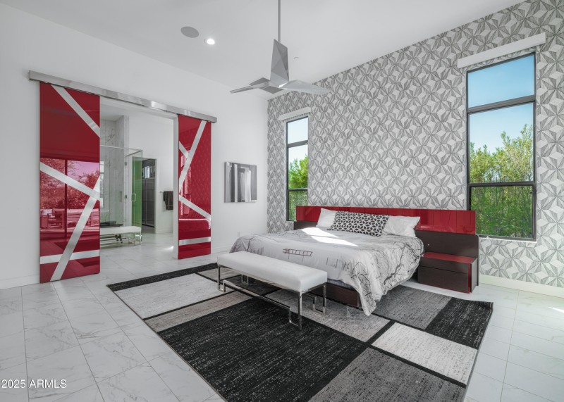 Filled with light & set w/ auto blinds