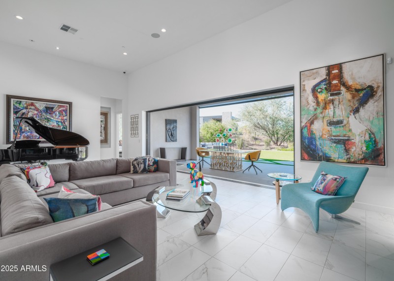 Indoor-Out Living at it’s finest