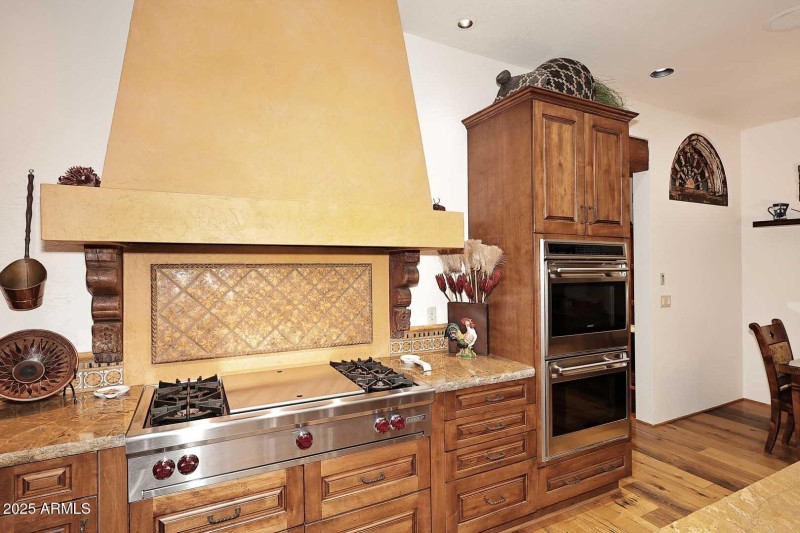 Kitchen-Wolf Applinaces