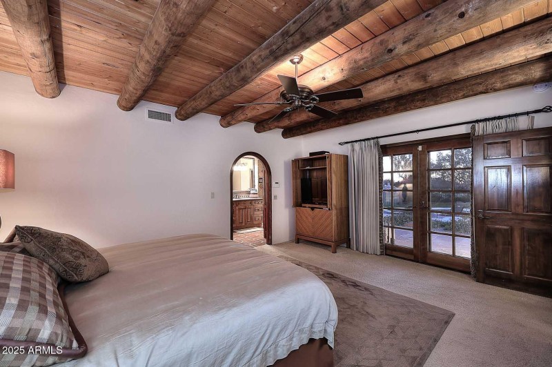 Night-Primary Bedroom2 (4)