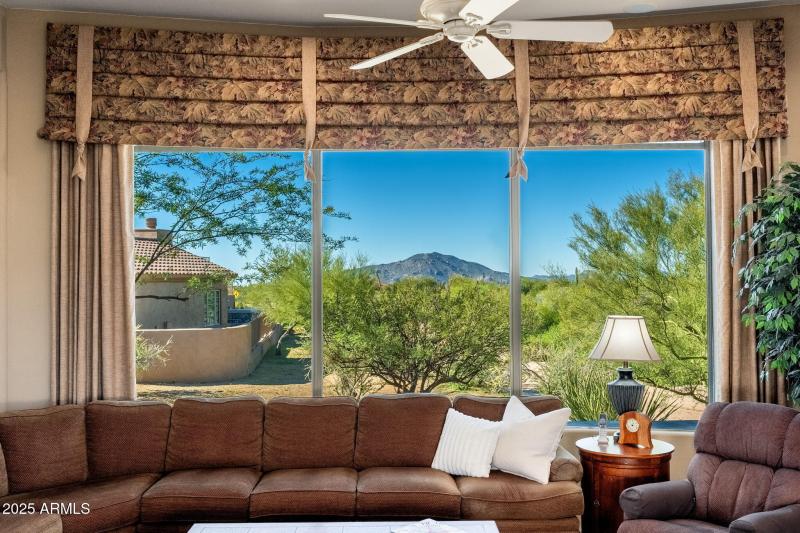 9726 E Cavalry Dr - 16