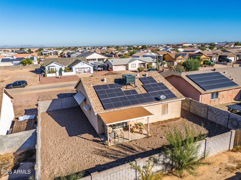 23-web-or-mls-8735 W Pineveta Dr-23