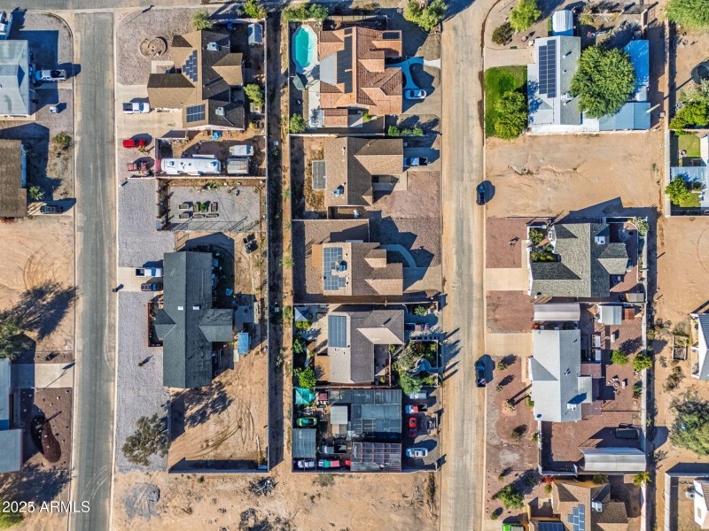 27-web-or-mls-8735 W Pineveta Dr-27