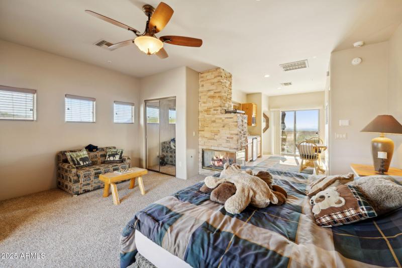 Full Casita w/Fireplace