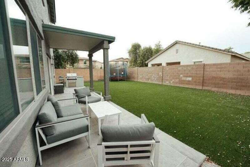 Franklin Ave Backyard 2