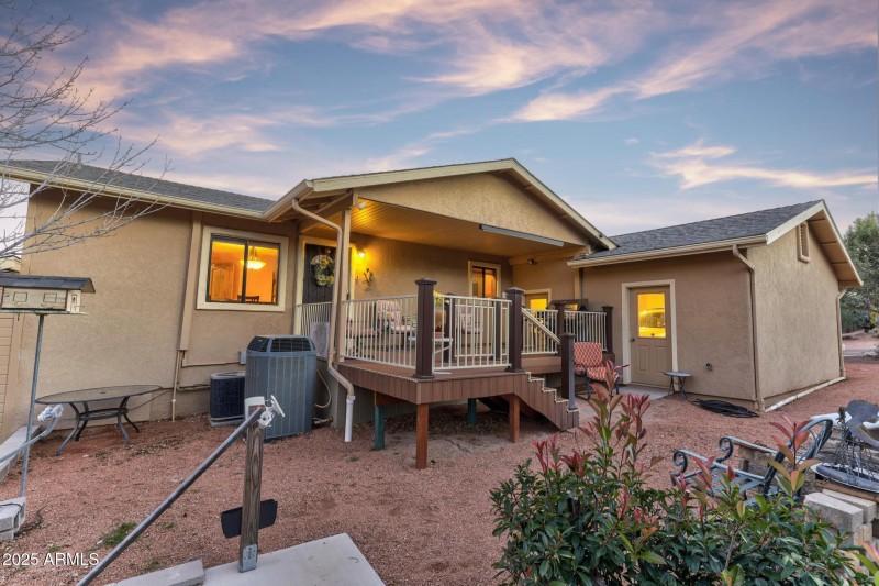 1E0A3311_2_3_4_5_6 copy