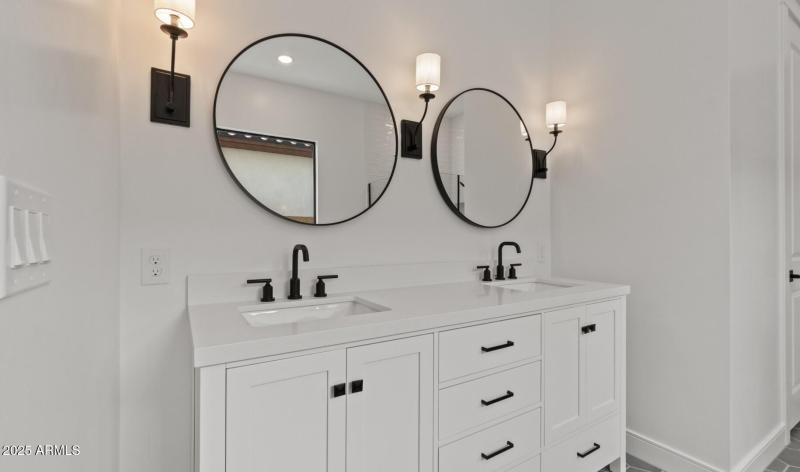 FSVVC Lot #27 Primary Bath 2 (Large)