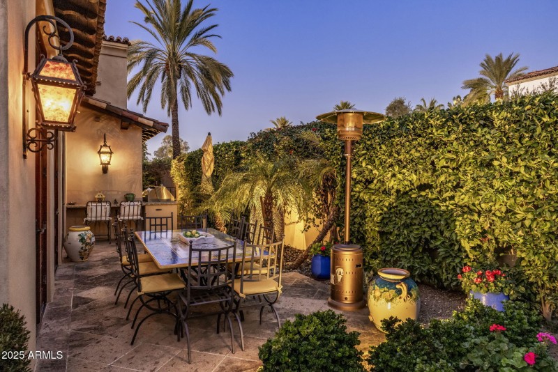 25-0536 - Privacy and BBQ Bar