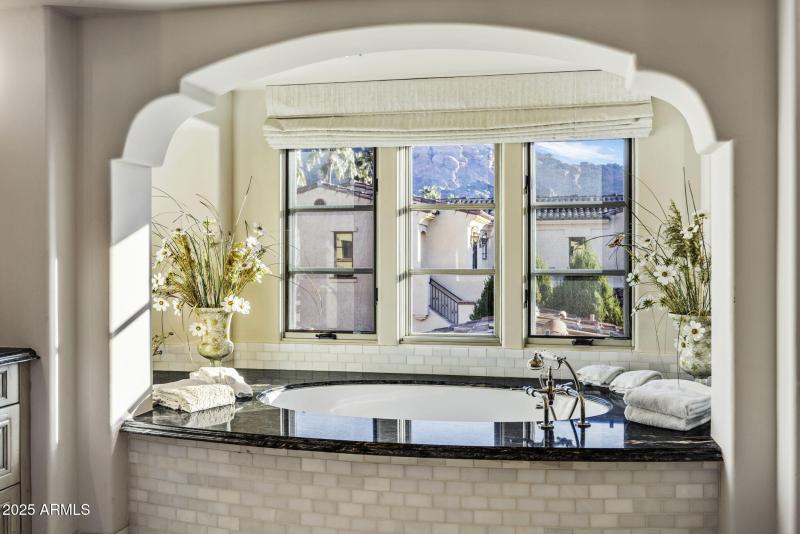 38-0107 - Light and Beautiful Finishes