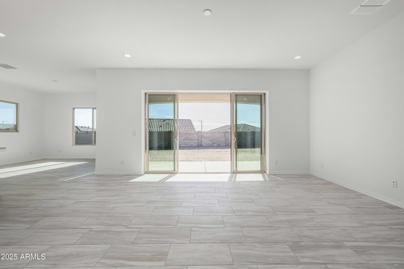 69327c_11 - Mulberry