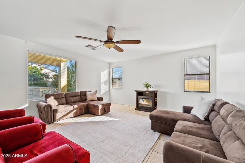 014_79th_drive-17_895