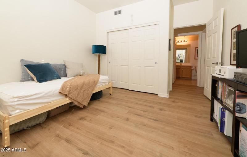 Bed 2a_Shainer__SEW2855