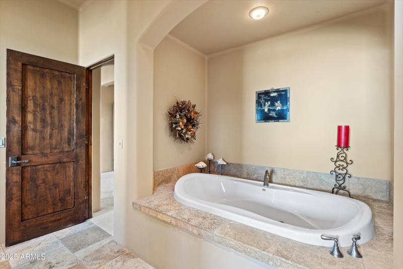 038-Primary Bathroom