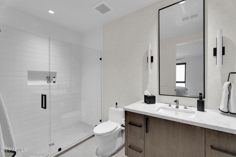 29-web-or-mls-Phoenician Blvd-20