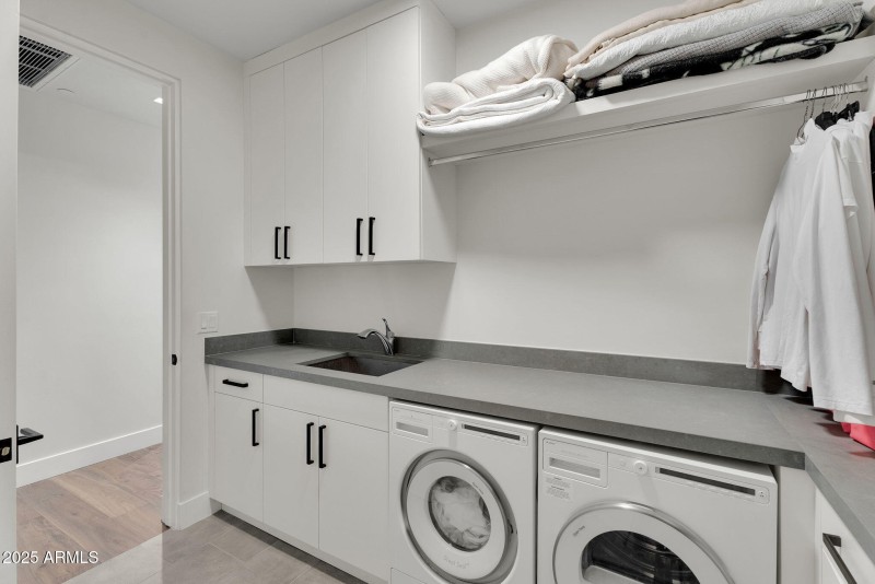 32-web-or-mls-Phoenician Blvd-22