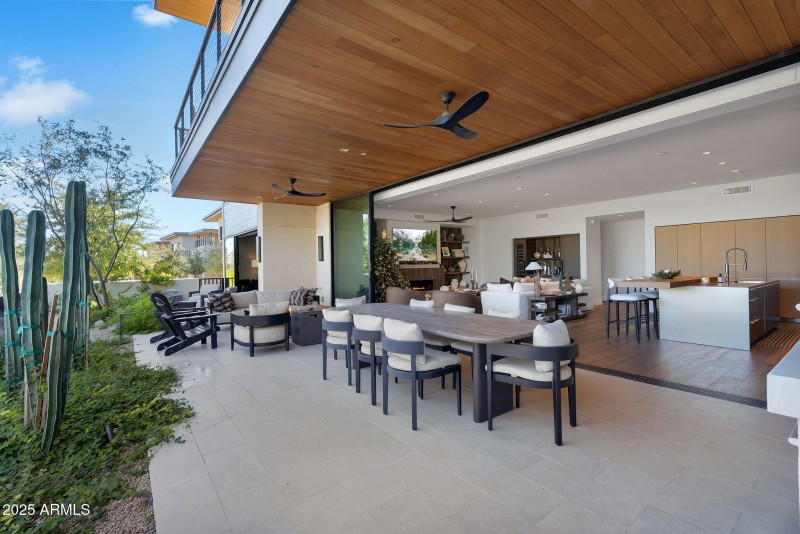 38-web-or-mls-Phoenician Blvd-39