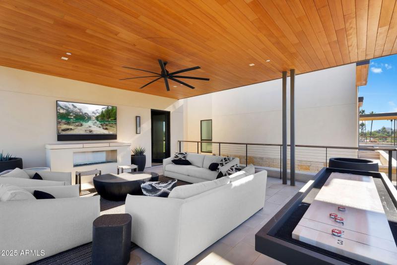 40-web-or-mls-Phoenician Blvd-35