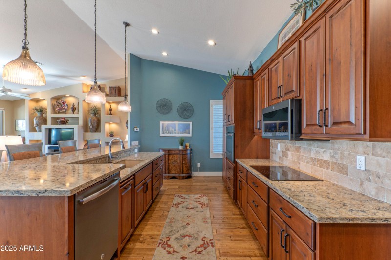 15851 West Avalon Drive-print-011-020-ki