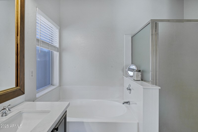 3402 E Thornton Ave-36