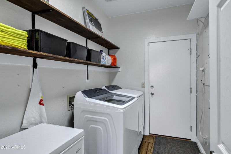 3402 E Thornton Ave-38