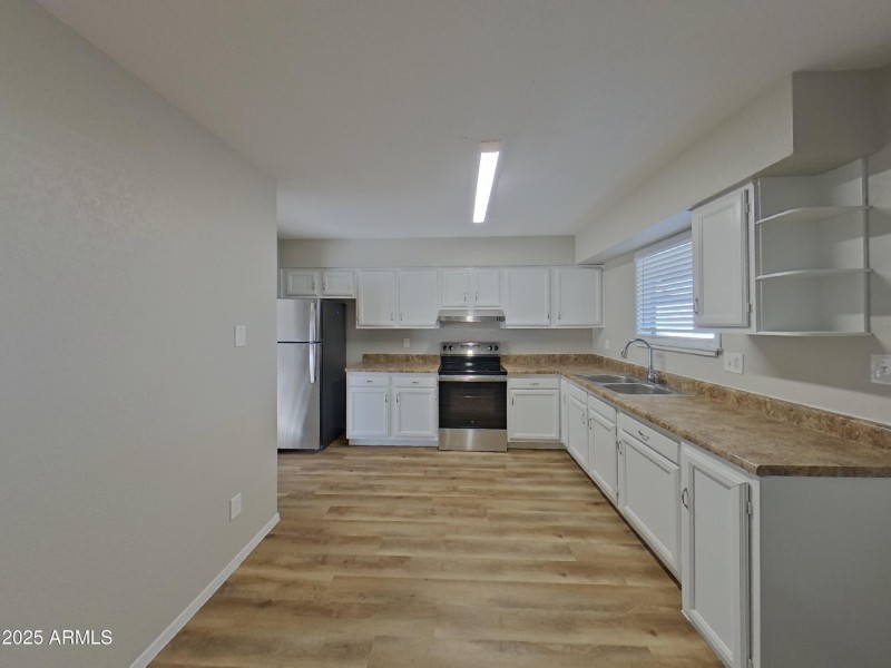 4_pc_AlG39Ekzo9_mUWPD8V2t9_layout_2