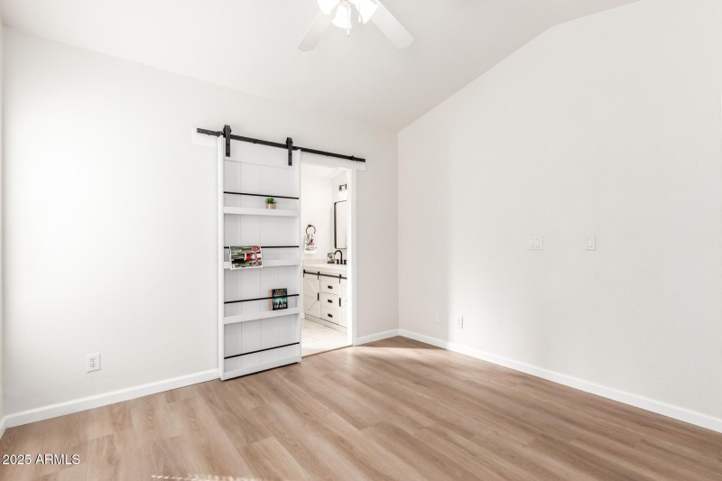 3301 S Goldfield Rd 2006