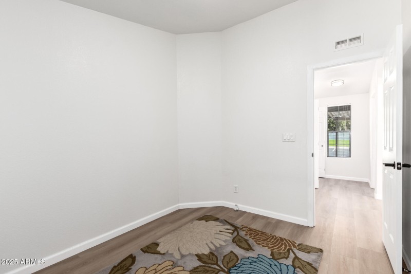 3301 S Goldfield Rd 2006