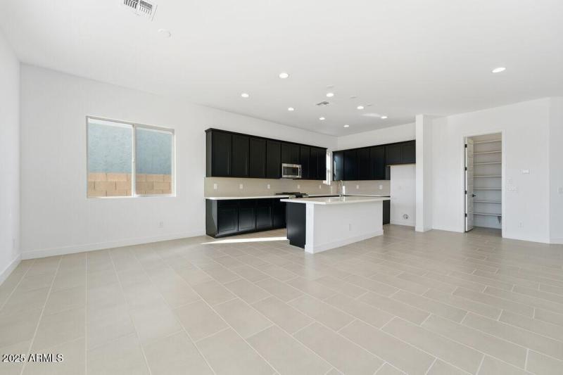 4103 E BRITTLEBUSH Lane - Ready Now!